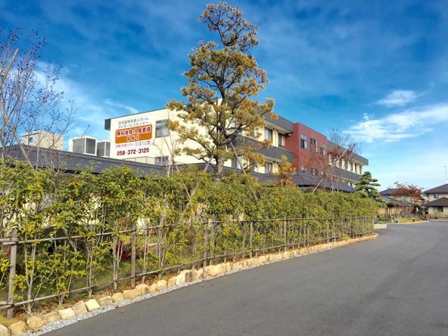 ゆかりの郷 ホーム花園 施設外観