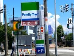 ファミリーマート　富山千歳町店