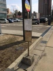 「警察署前」バス停留所