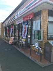 セブンイレブン　草加新里下町店