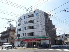 ローソンストア100　足立鹿浜店