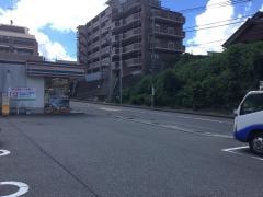 セブンイレブン　川崎栗谷店