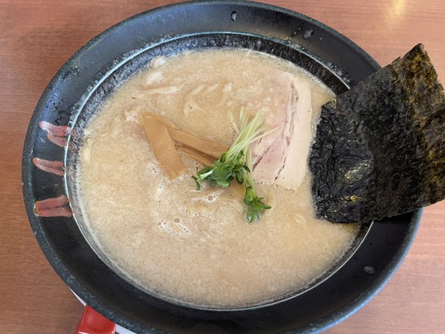 ラーメン雷豚／ホームメイト