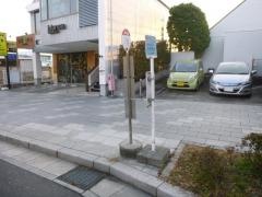 「小学校前」バス停留所