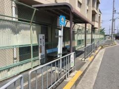 「沢峯」バス停留所