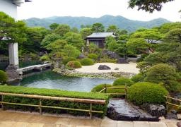 足立美術館庭園