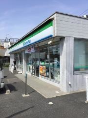 ファミリーマート　千葉武石町店