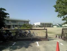 芸濃小学校