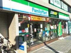ファミリーマート　広島中央通り店