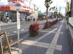 「西新井六丁目」バス停留所