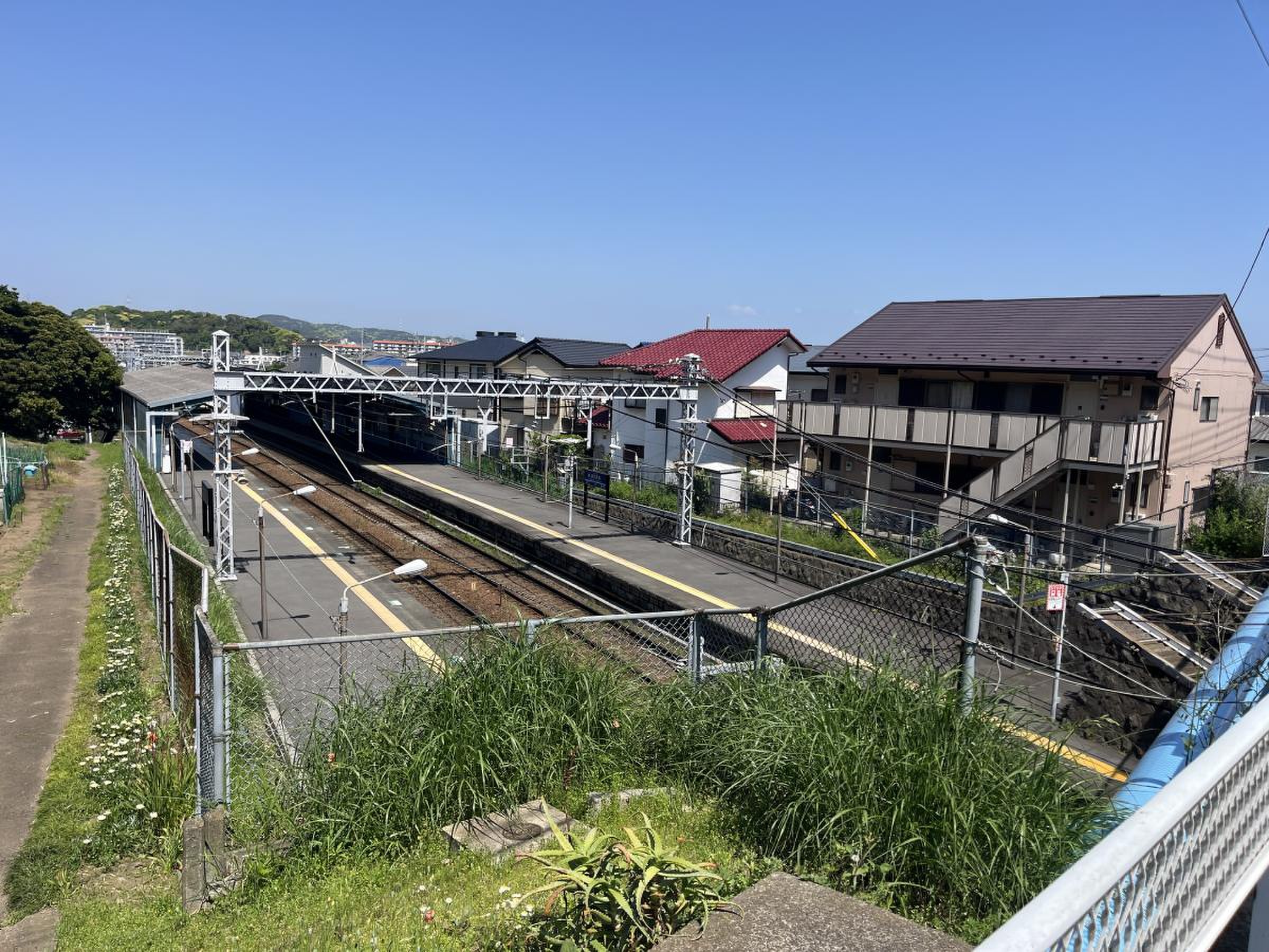 津久井 浜 駅