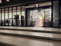 セブンイレブン　大宮駅西口南店