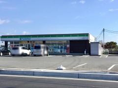 ファミリーマート　小山黒本店