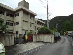 川上小学校