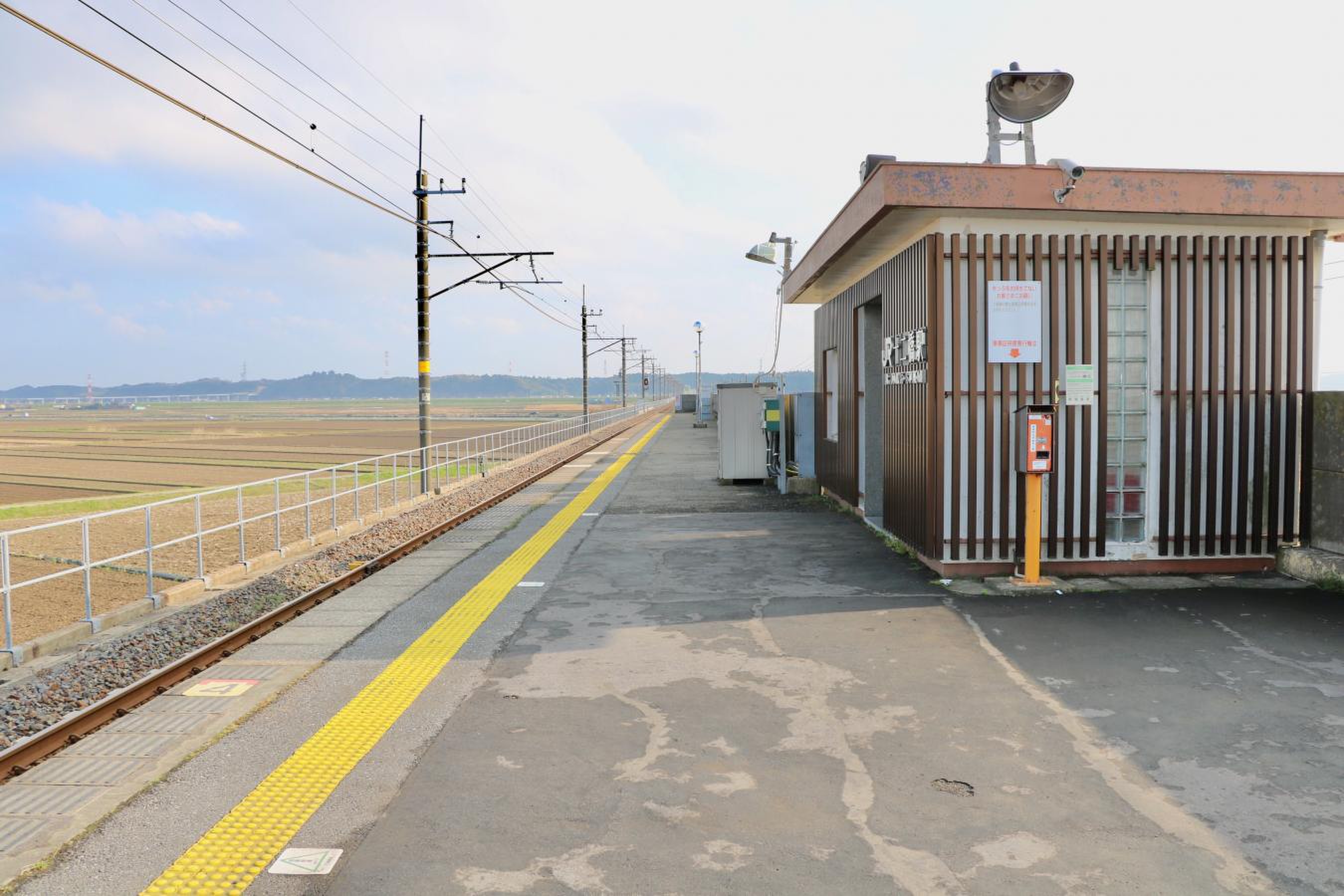 十 二 橋 駅