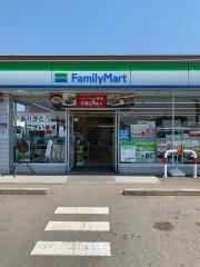 ファミリーマート　各務原おがせ店