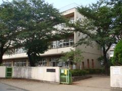 若草小学校