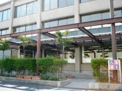 井原市井原図書館
