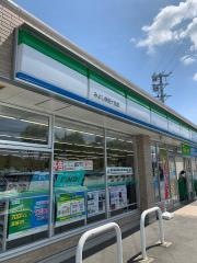 ファミリーマート　みよし保田ケ池店