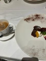 ＴＲＡＴＴＯＲＩＡ　ＴＯＰＥ