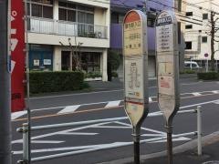 「調布駅入口」バス停留所