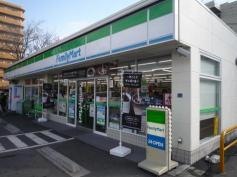 ファミリーマート　板橋市場通り店