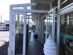 ファミリーマート　嘉手納運動公園前店