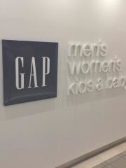 ＧＡＰランドマークプラザ店
