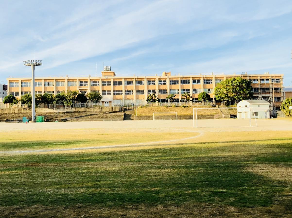 芦屋中学校 校舎