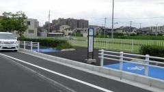 「順天堂大学浦安キャンパス」バス停留所