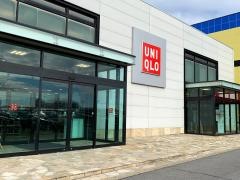 ユニクロ　五所川原エルムの街店