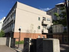 新宿区立西早稲田中学校