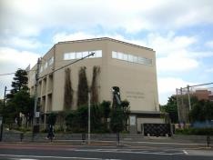 新宿区立西早稲田中学校