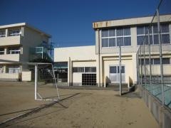 川田西小学校