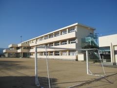 川田西小学校