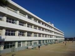 日出町立日出中学校