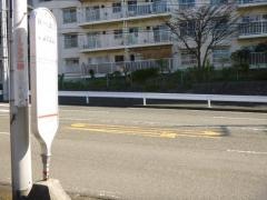 「名瀬スポーツ公園入口」バス停留所