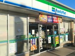 ファミリーマート　淀川加島店