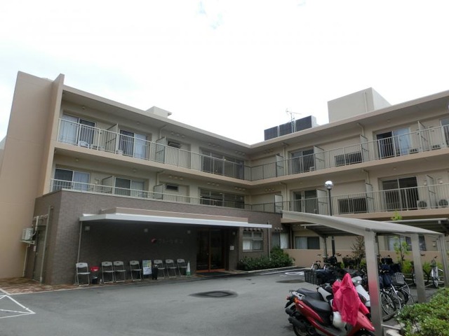 サービス付き高齢者向け住宅 フルール東山 施設外観