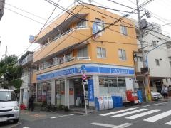ローソン　新宿中井店