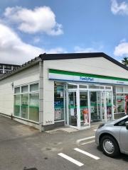 ファミリーマート　岳温泉店