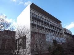 成城大学