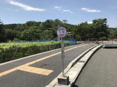 「片山」バス停留所