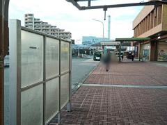 「名谷駅」バス停留所