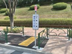 「唐木田二丁目」バス停留所