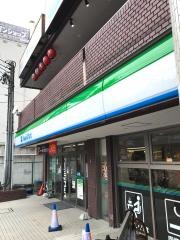 ファミリーマート　黒川店
