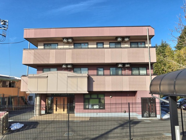家族の家ひまわり聖蹟桜ヶ丘 施設外観