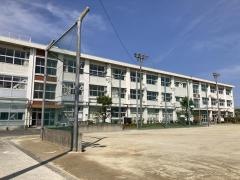 且格小学校