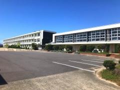 鴨田小学校