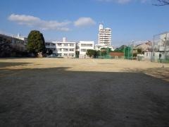 日吉小学校